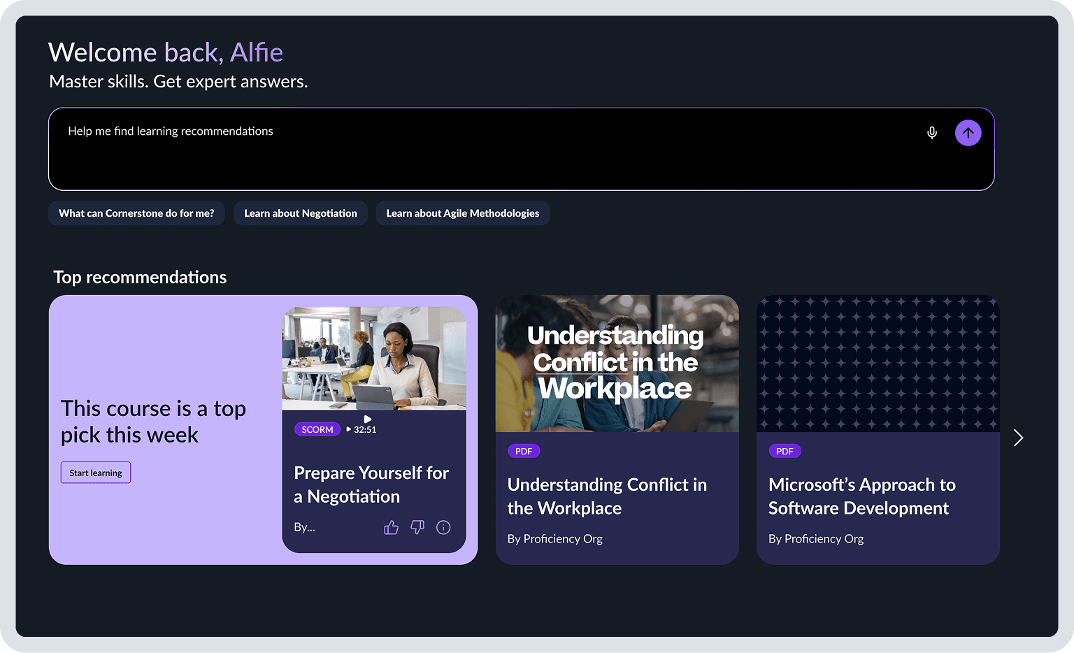 検索バーと「Prepare Yourself for a Negotiation(交渉に備える)」などの人気コースの推奨事項が表示された「Alfie」のオンライン学習ダッシュボード(ダークテーマ)。